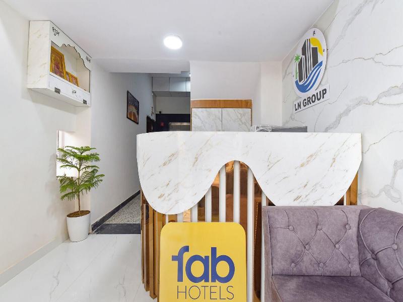 Fabhotel Grand Bala image