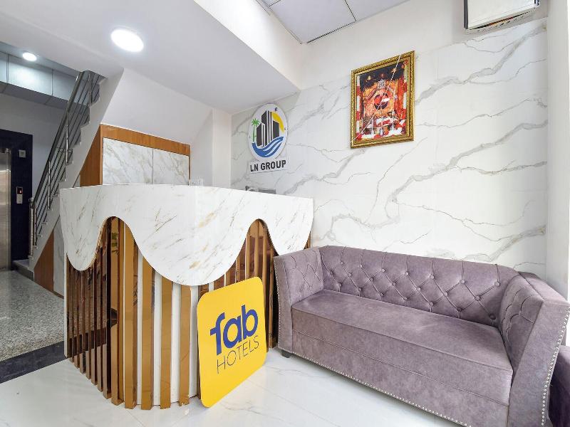 Fabhotel Grand Bala image