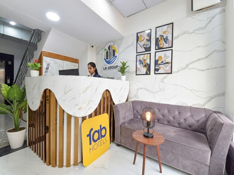 Fabhotel Grand Bala image
