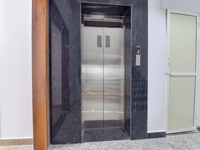Fabhotel Grand Bala image