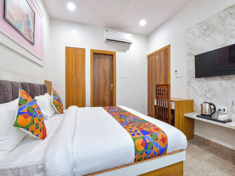 Fabhotel Grand Bala image