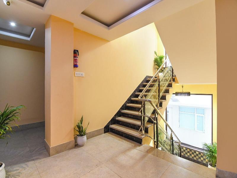 Fabhotel Prime Familto image