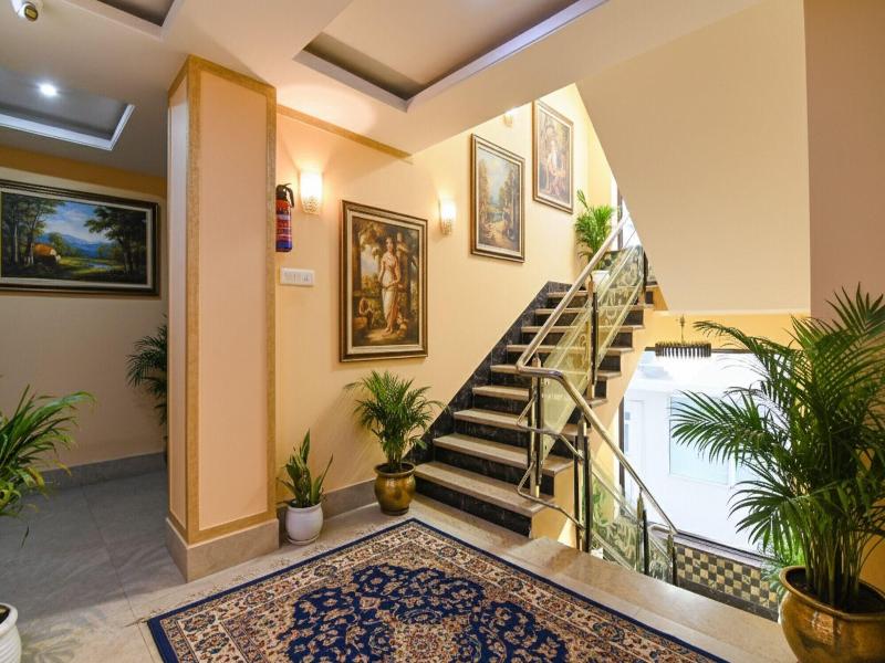 Fabhotel Prime Familto image