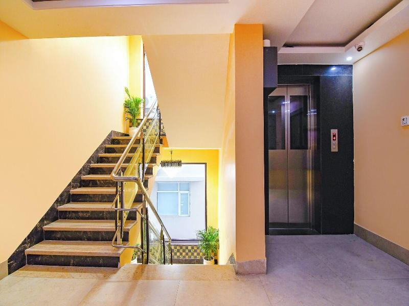 Fabhotel Prime Familto image