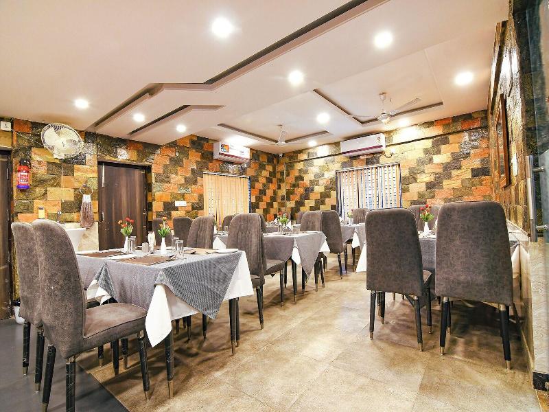 Fabhotel Prime Familto image