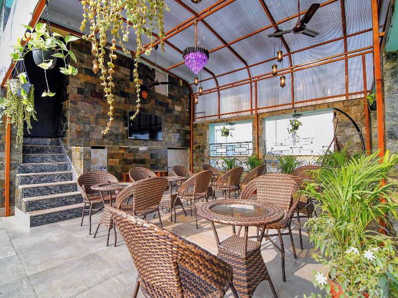 Fabhotel Prime Familto image