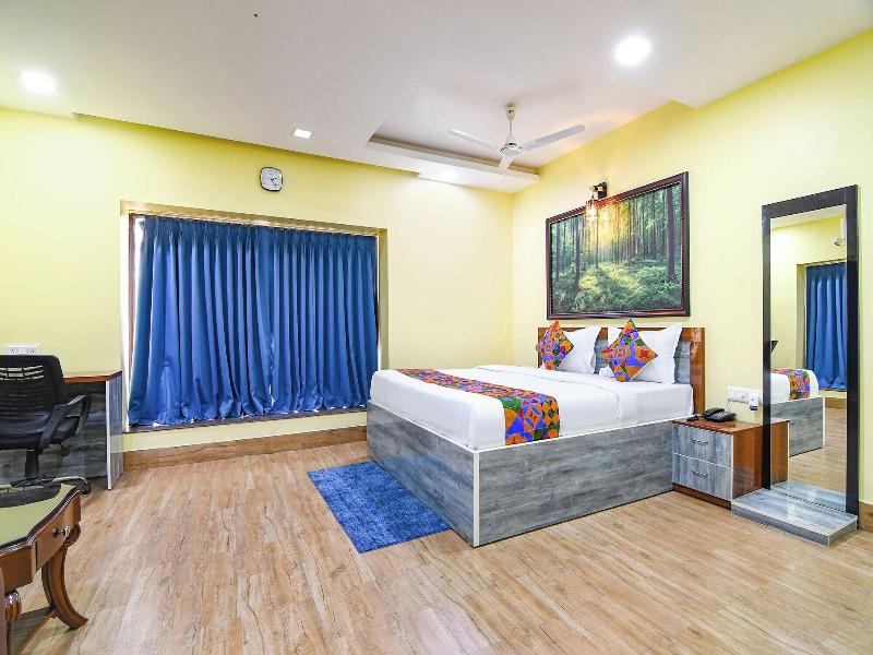 Fabhotel Prime Familto image