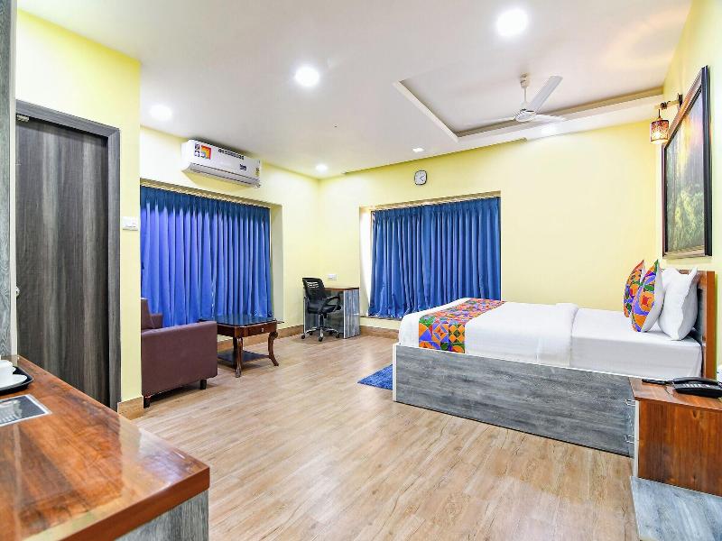 Fabhotel Prime Familto image