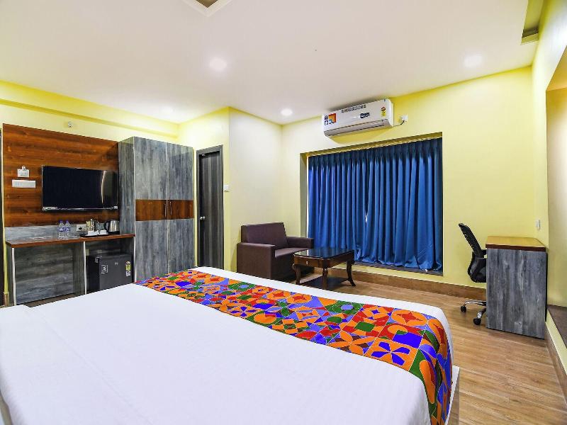 Fabhotel Prime Familto image