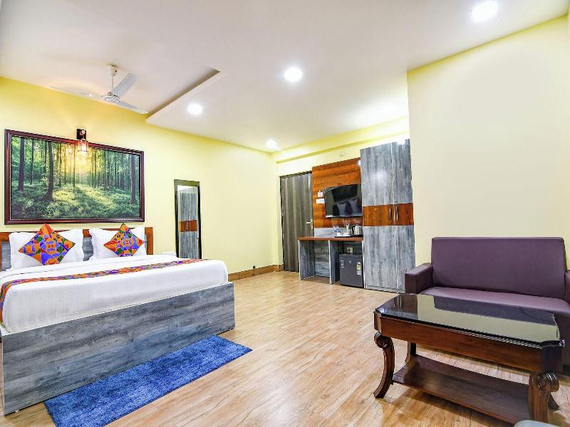 Fabhotel Prime Familto image