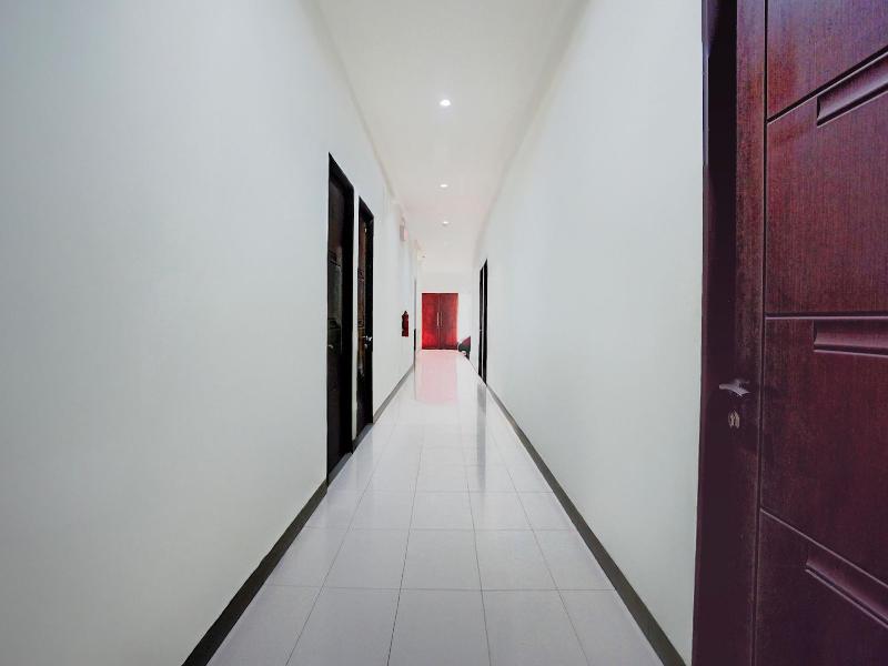 Hotel O 76 Gayungsari image