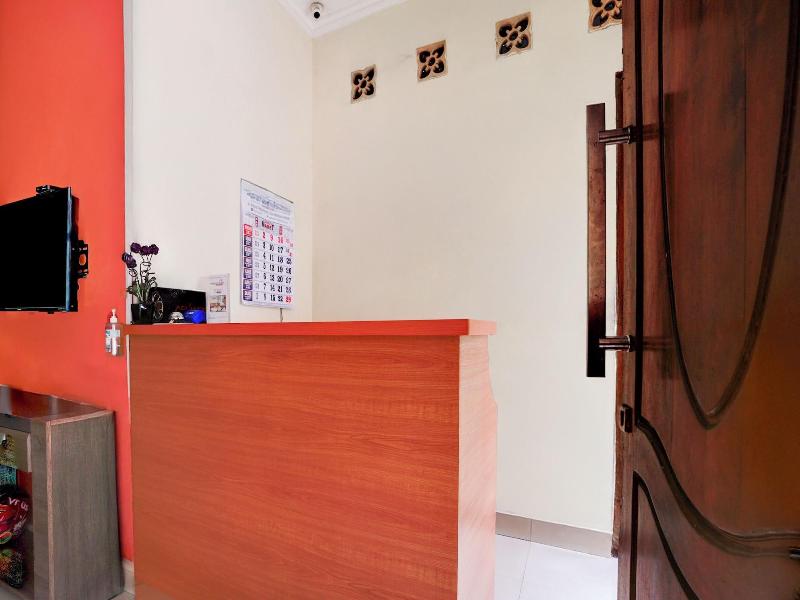 Hotel O 76 Gayungsari image