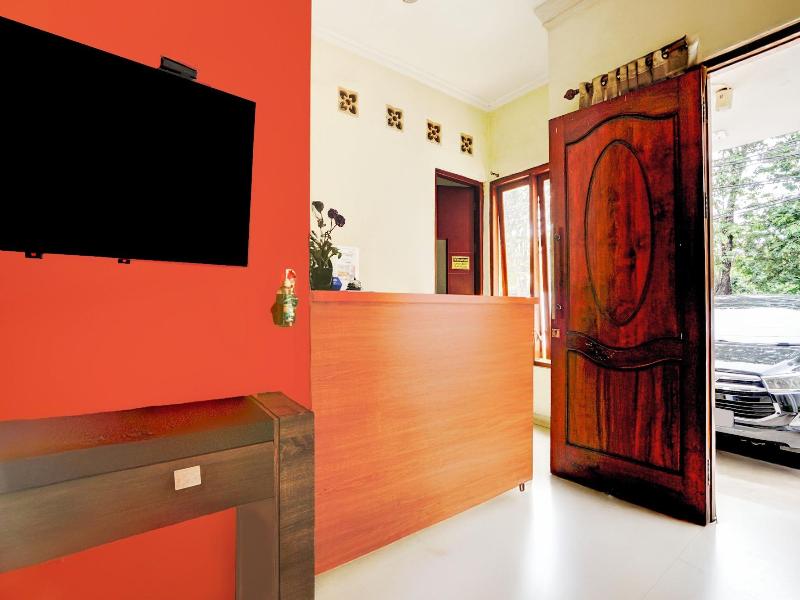 Hotel O 76 Gayungsari image