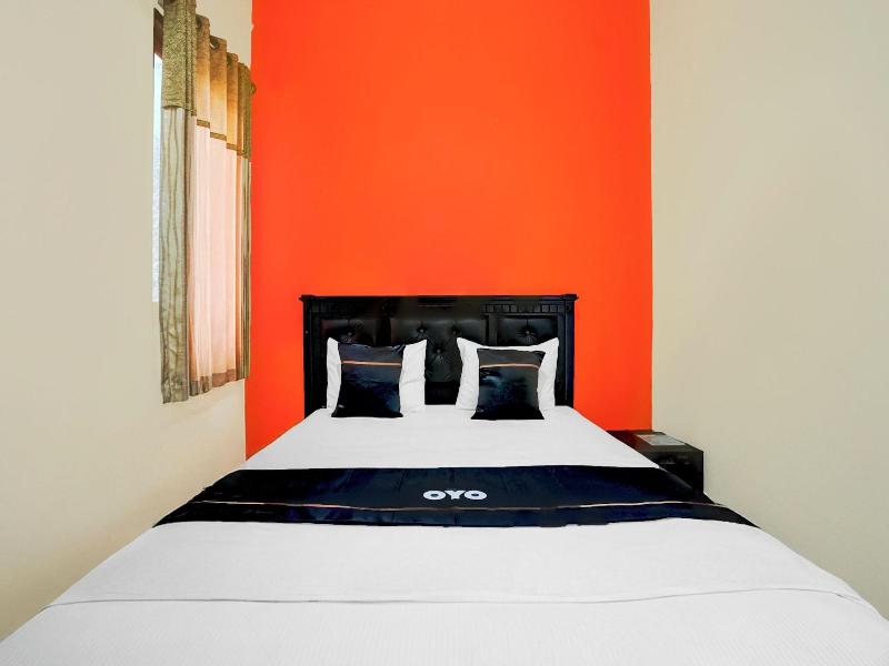 Hotel O 76 Gayungsari image