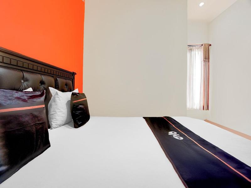 Hotel O 76 Gayungsari image