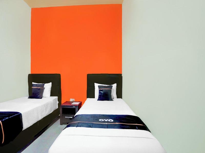 Hotel O 76 Gayungsari image