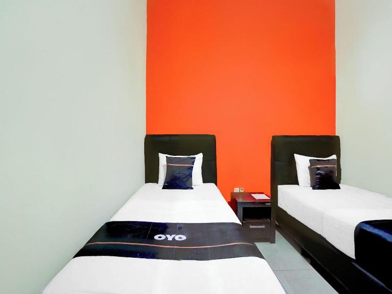 Hotel O 76 Gayungsari image