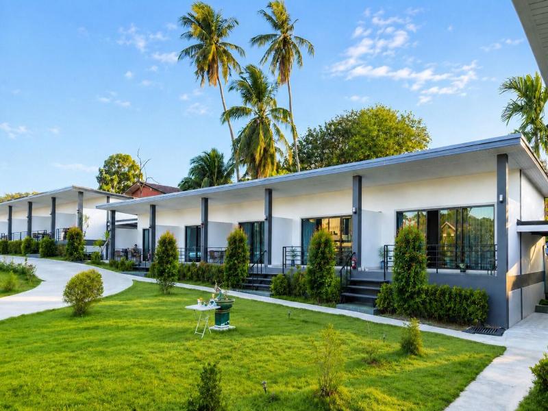 Hillside Premium Hotel image