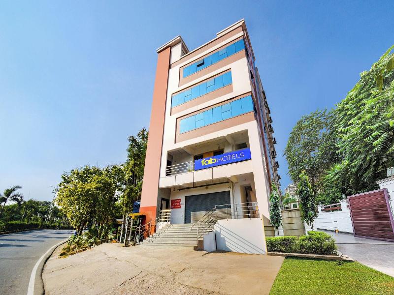 Fabhotel Srh Pride — exterior view