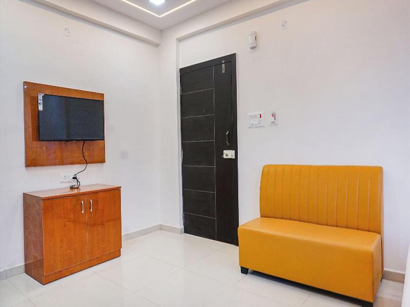 Fabhotel Rising Surya image