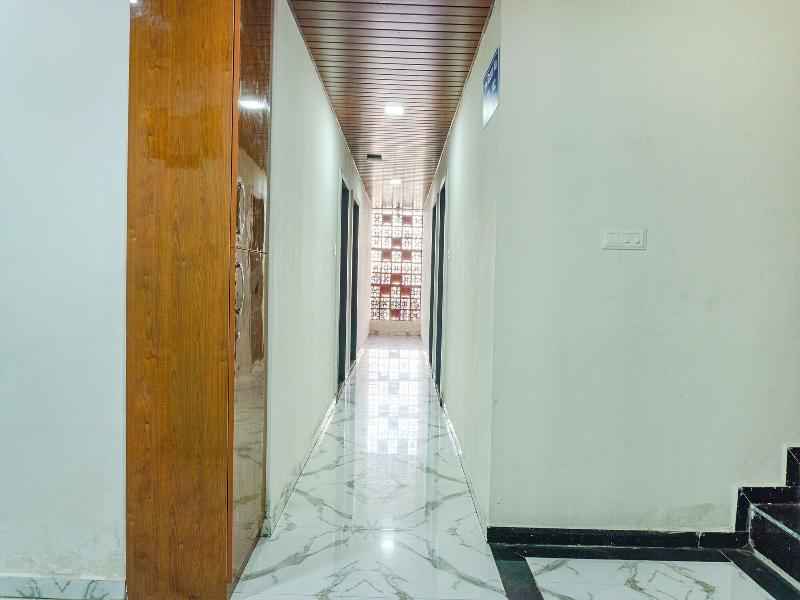 Fabhotel Rising Surya image