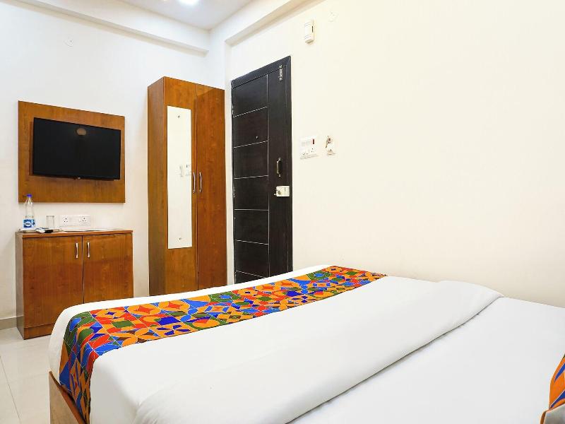 Fabhotel Rising Surya image