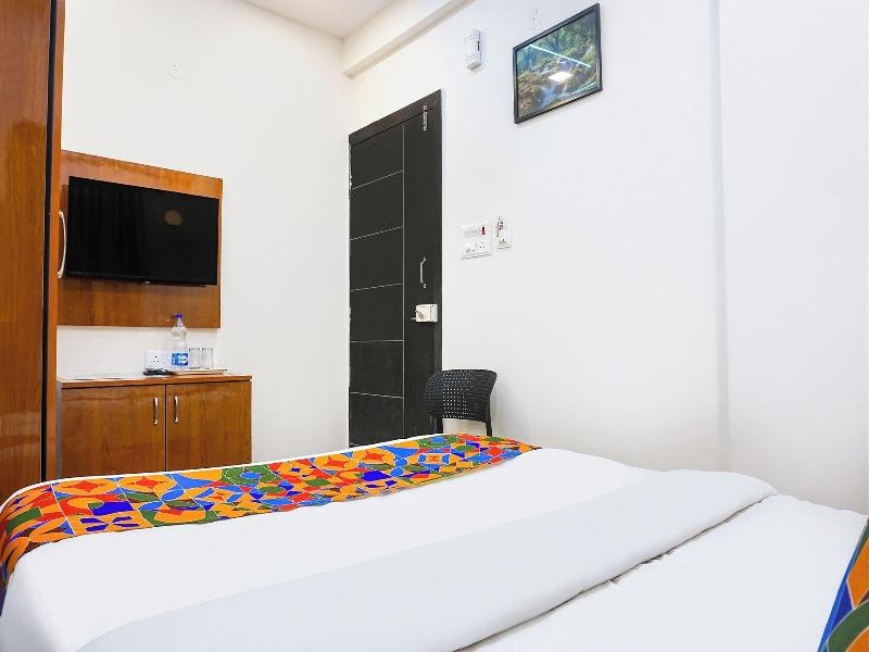 Fabhotel Rising Surya image
