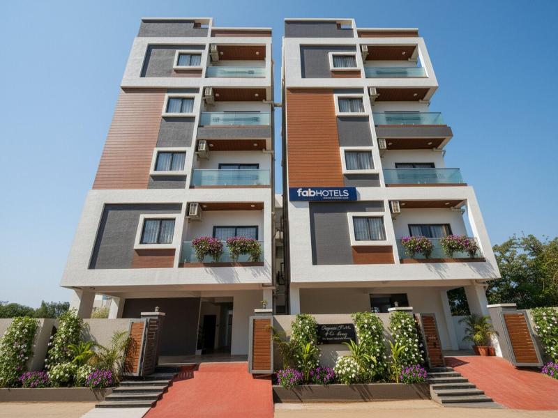 Fabhotel Elegance — general view