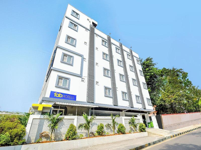 Fabhotel Ssr Ikon Suites — general view