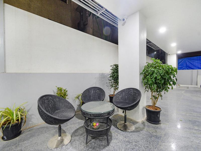 Fabhotel Ssr Ikon Suites