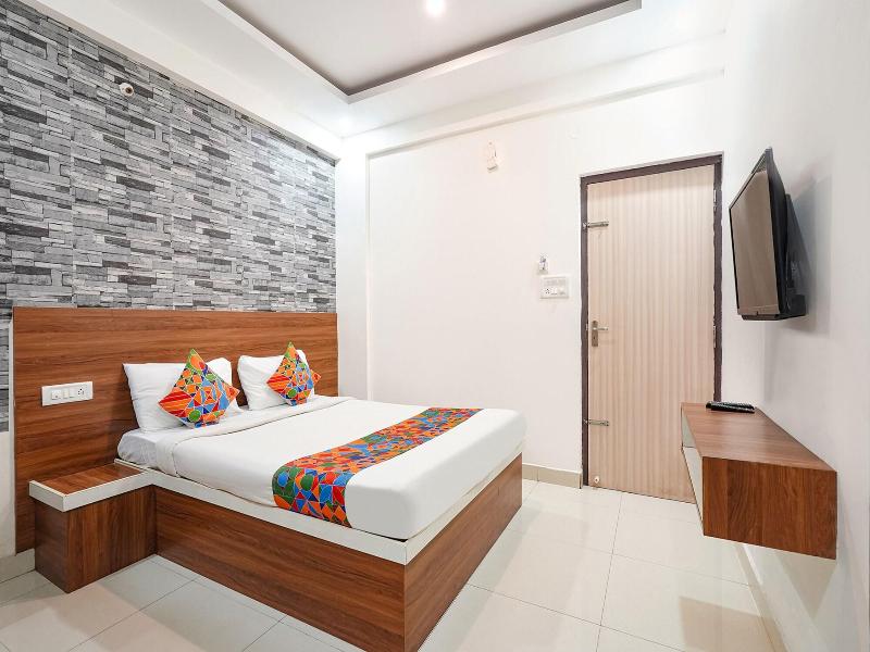 Fabhotel Royal Comfort Madiwala image