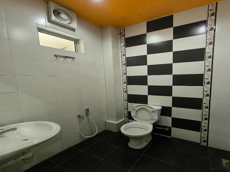 Oyo 1128 W Sangco Building Leasing image