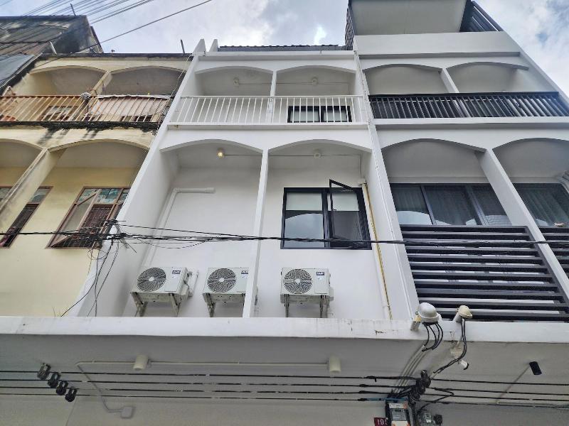 Shade House Bangkok Oldtown image