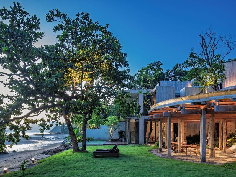Vows Villa Beachfront image