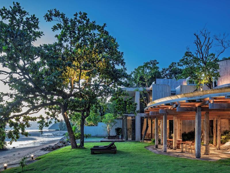 Vows Villa Beachfront image