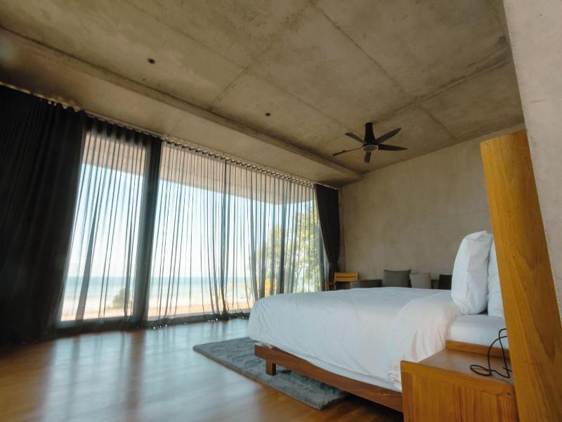 Vows Villa Beachfront image