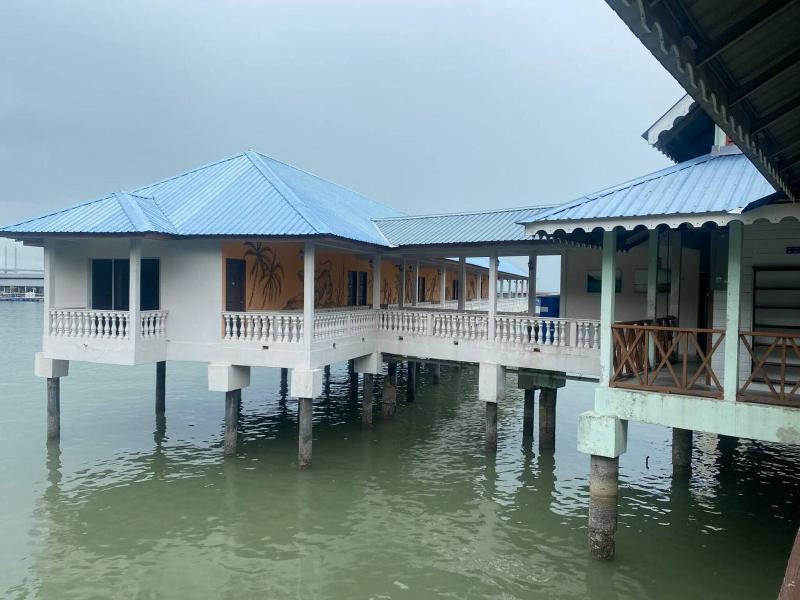 Capital O 91118 Chalet Seri Idaman image