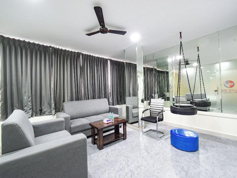 Fabhotel Elite Inn
