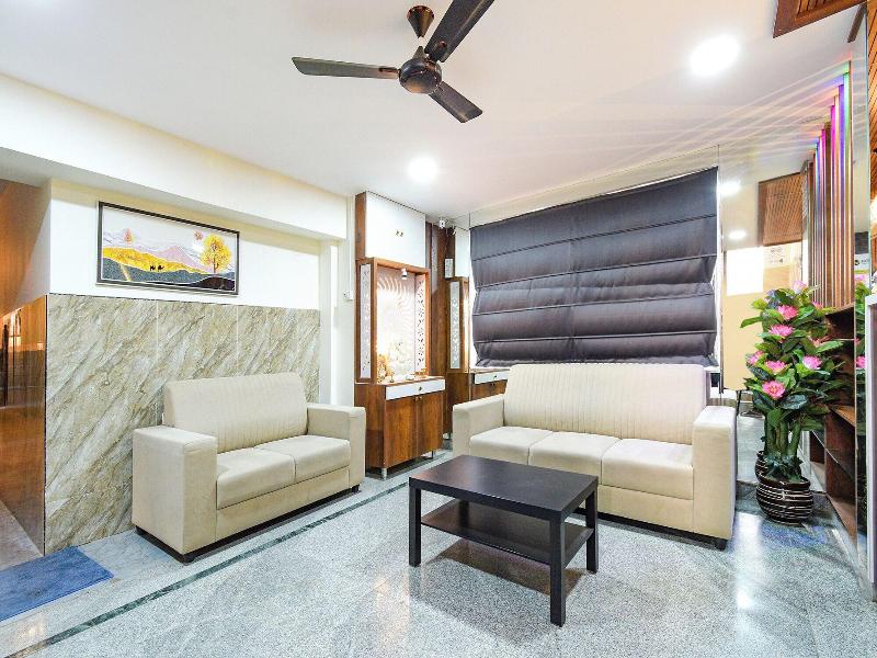 Fabhotel Elite Inn