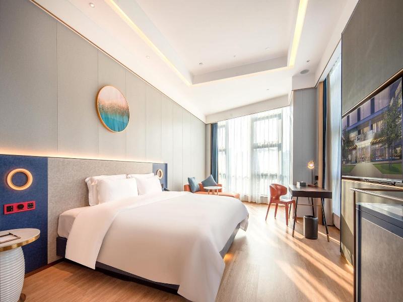 Ramada By Wyndham Guangzhou Huangpu — exterior view