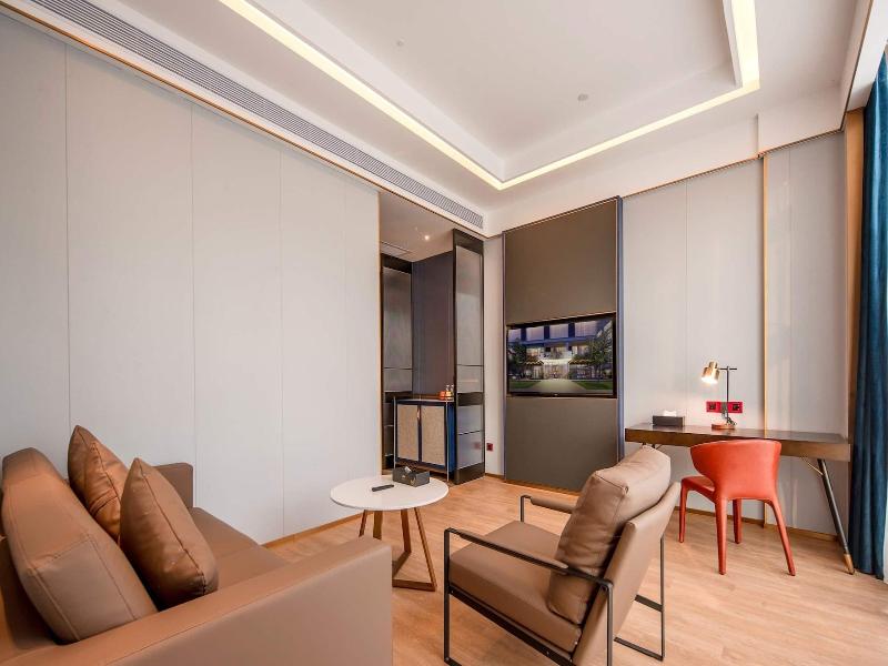 Ramada By Wyndham Guangzhou Huangpu image