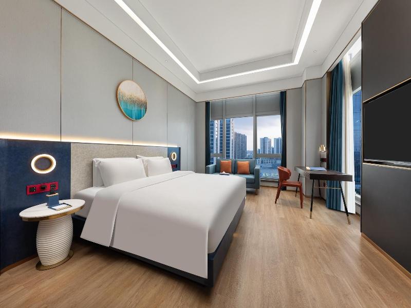 Ramada By Wyndham Guangzhou Huangpu image