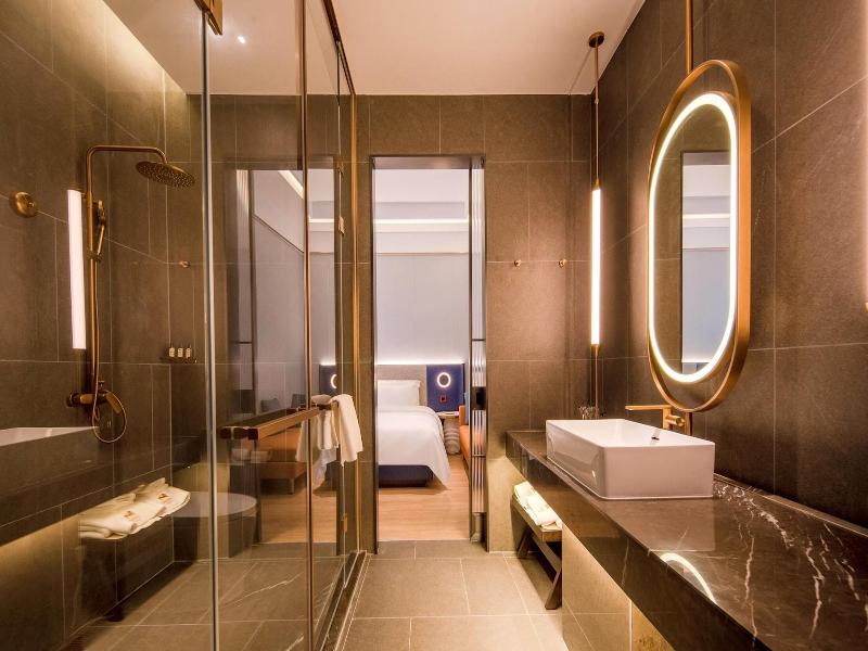 Ramada By Wyndham Guangzhou Huangpu image