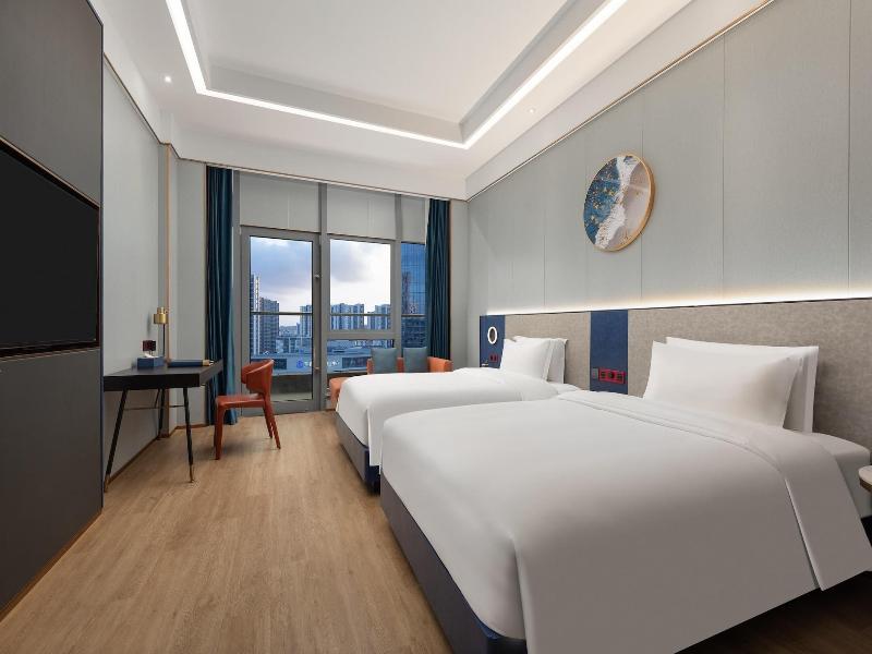 Ramada By Wyndham Guangzhou Huangpu image