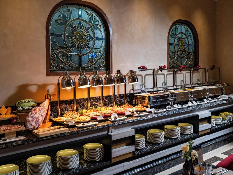 Grand Hotel Du Lac Boutique Saigon image