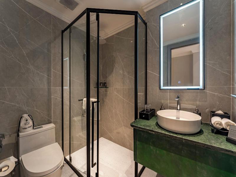 Grand Hotel Du Lac Boutique Saigon image