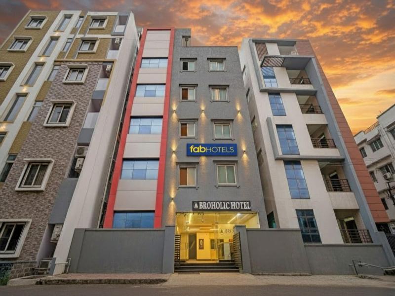 Fabhotel Aig Broholic
