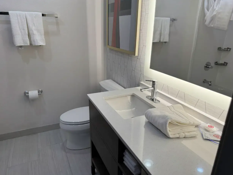 Comfort Inn & Suites Colby 4