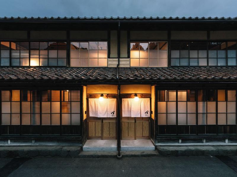 Rita Unnan Yoshida — general view