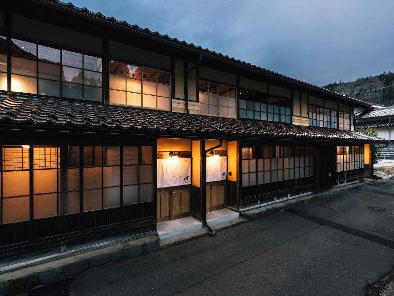Rita Unnan Yoshida — general view